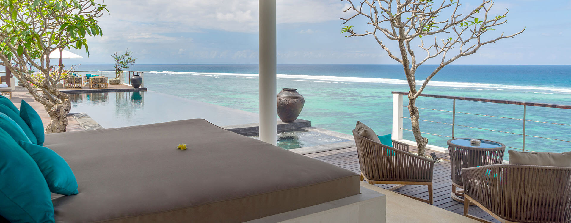 Grand Cliff Nusa Dua - Bale for relax and massage