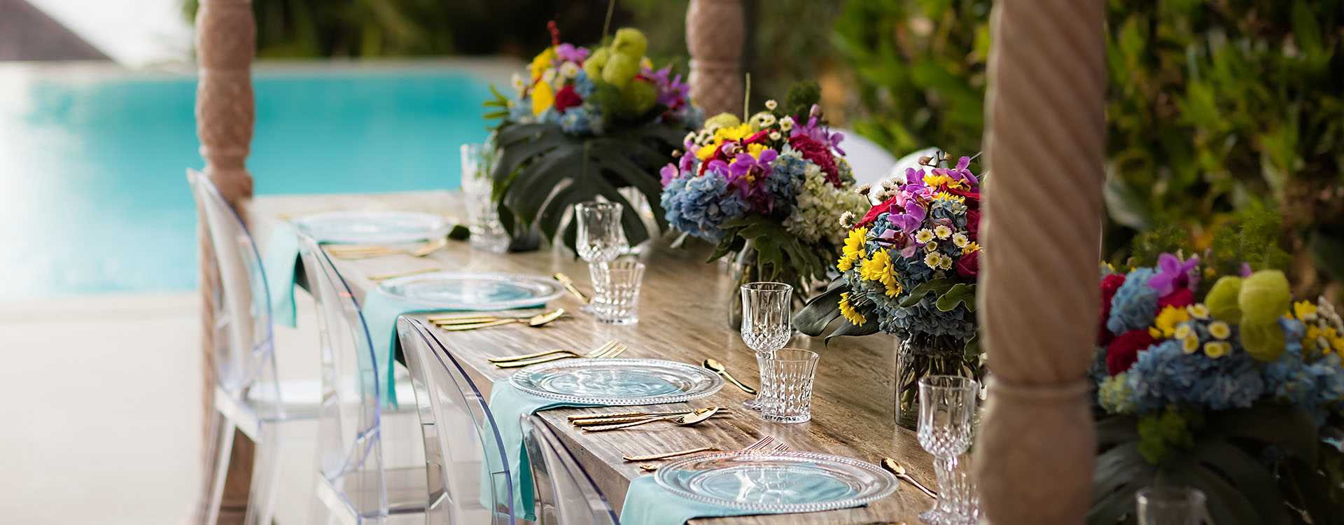 Grand Cliff Front Residence - Outdoor dining area